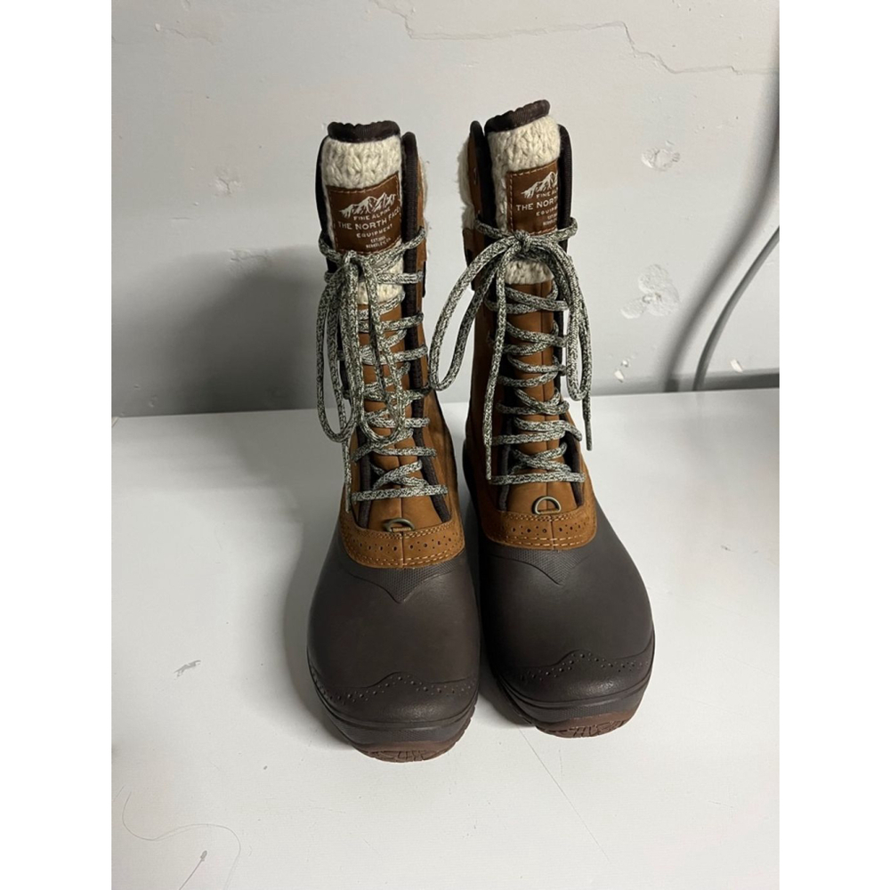 NEW Women's North Face Brown Winter Boots